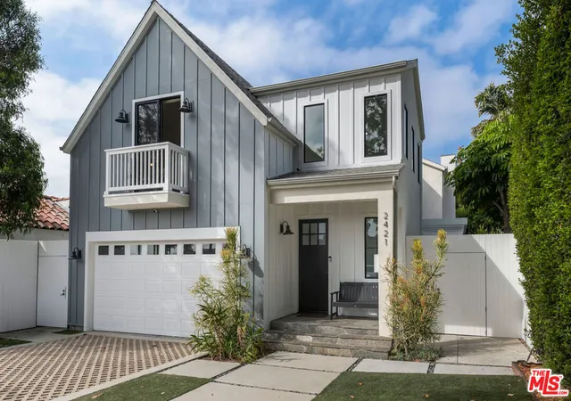 Photo 1 of Single family home for sale at 2421 Louella Ave, Venice, CA 90291 | MLS# 26876257 | Listing updated on 2026-09-30