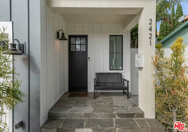 Photo 3 of Single family home for sale at 2421 Louella Ave, Venice, CA 90291 | MLS# 26876257 | Listing updated on 2026-09-30