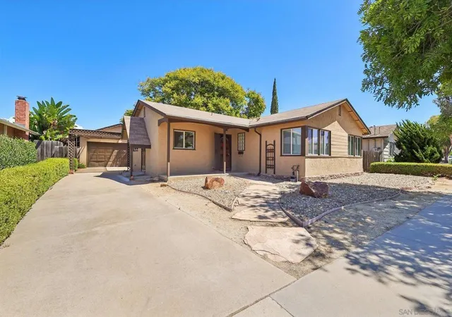 Photo 2 of Sale Pending at 4283 Quapaw Ave, San Diego, CA 92117 | MLS# 260022090SD | Listing updated on 2026-09-14