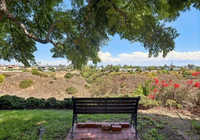 Photo 3 of Sale Pending at 4283 Quapaw Ave, San Diego, CA 92117 | MLS# 260022090SD | Listing updated on 2026-09-14