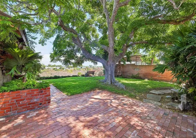 Photo 3 of Sale Pending at 4283 Quapaw Ave, San Diego, CA 92117 | MLS# 260022090SD | Listing updated on 2026-09-14