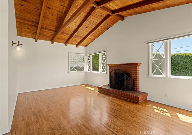 Photo 3 of Sale Pending at 534 S Juanita Ave, Redondo Beach, CA 90277 | MLS# SB26197484 | Listing updated on 2026-09-15