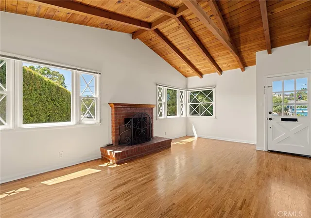 Photo 3 of Sale Pending at 534 S Juanita Ave, Redondo Beach, CA 90277 | MLS# SB26197484 | Listing updated on 2026-09-15