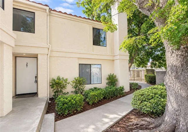 Photo 2 of Townhouse for sale at 440 Anderwood Ct #20, Pomona, CA 91768 | MLS# TR26197715 | Listing updated on 2026-10-04