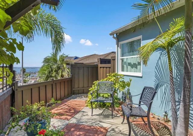 Photo 2 of Single family home for sale at 3762 Baker St, San Diego, CA 92117 | MLS# 260022106SD | Listing updated on 2026-09-14