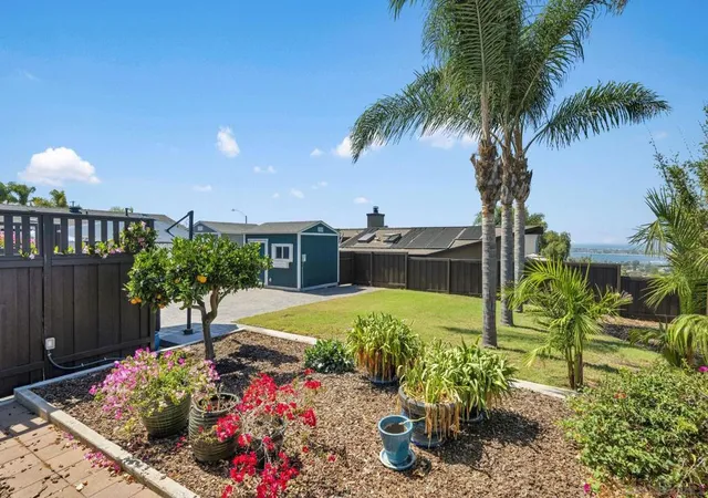 Photo 4 of Single family home for sale at 3762 Baker St, San Diego, CA 92117 | MLS# 260022106SD | Listing updated on 2026-09-14