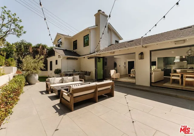 Photo 1 of Single family home for sale at 252 N Kenter Ave, Los Angeles, CA 90049 | MLS# 26986071 | Listing updated on 2026-10-01