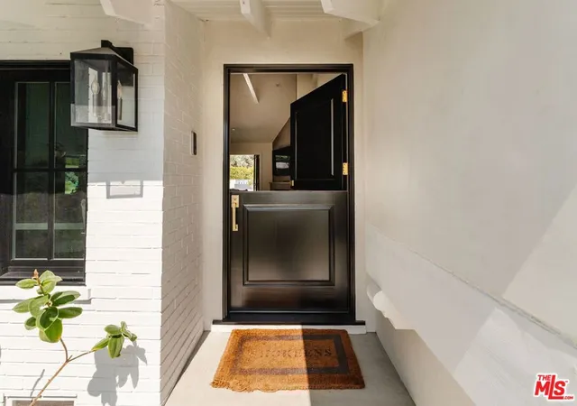 Photo 3 of Single family home for sale at 252 N Kenter Ave, Los Angeles, CA 90049 | MLS# 26986071 | Listing updated on 2026-10-01