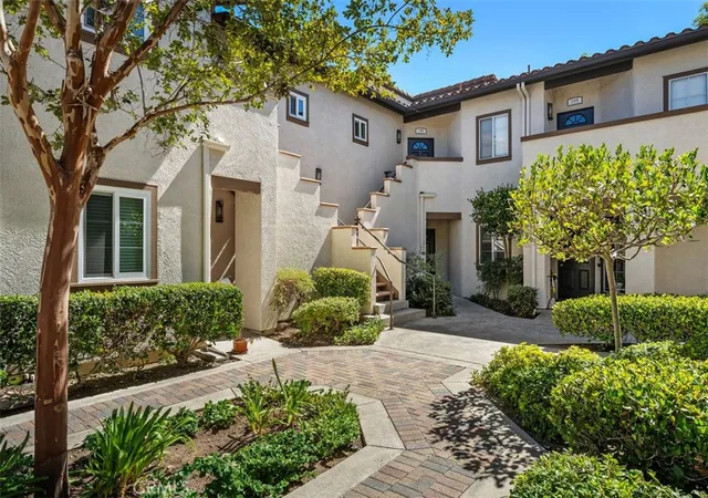 Photo 2 of Sale Pending at 140 Via Contento, Rancho Santa Margarita, CA 92688 | MLS# OC26197475 | Listing updated on 2026-10-07