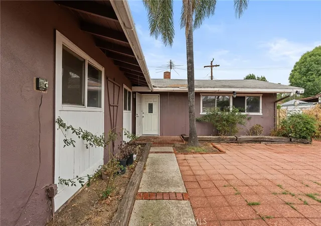 Photo 2 of Single family home for sale at 8233 Fallbrook, West Hills, CA 91304 | MLS# SR26197711 | Listing updated on 2026-09-14
