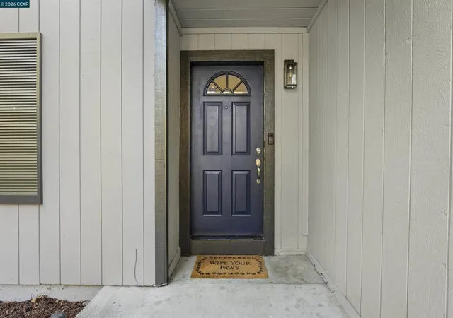 Photo 2 of Single family home for sale at 3611 Sunview Ct, Concord, CA 94520 | MLS# 41147682 | Listing updated on 2026-10-07