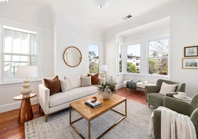 Condo for sale at 2024 Cedar St, Berkeley, CA 94709 | MLS# 41147711