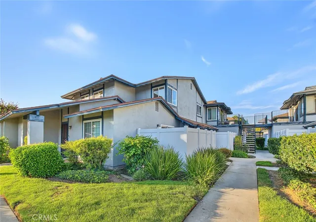 Townhouse for sale at 1476 Forest Glen #12, Hacienda Heights, CA 91745 | MLS# TR26194921