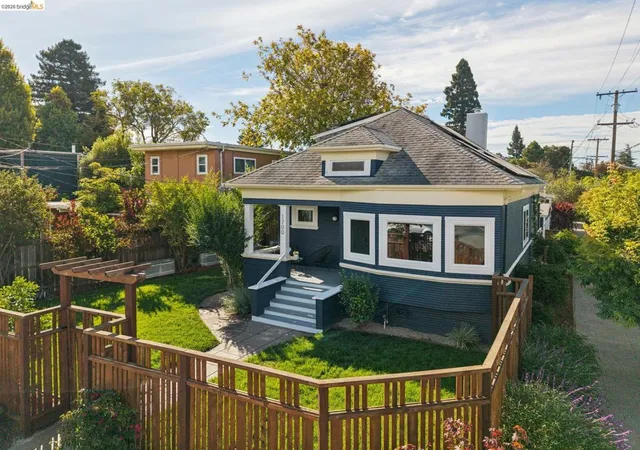 Photo 1 of Sale Pending at 1700 Francisco St, Berkeley, CA 94703 | MLS# 41147717 | Listing updated on 2026-09-26