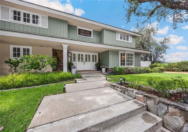 Photo 3 of Mansion for sale at 1612 Wyndham Ct, Santa Ana, CA 92705 | MLS# PW26193995 | Listing updated on 2026-09-15
