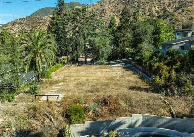 Photo 3 of Land for sale at 446 Devonwood, Altadena, CA 91001 | MLS# GD26195755 | Listing updated on 2026-09-14