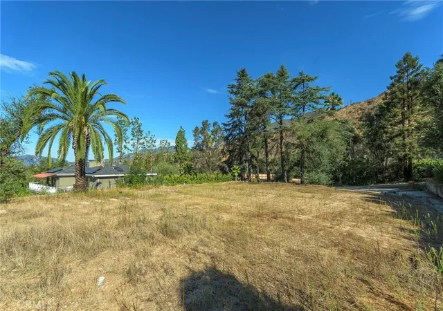 Photo 4 of Land for sale at 446 Devonwood, Altadena, CA 91001 | MLS# GD26195755 | Listing updated on 2026-09-14