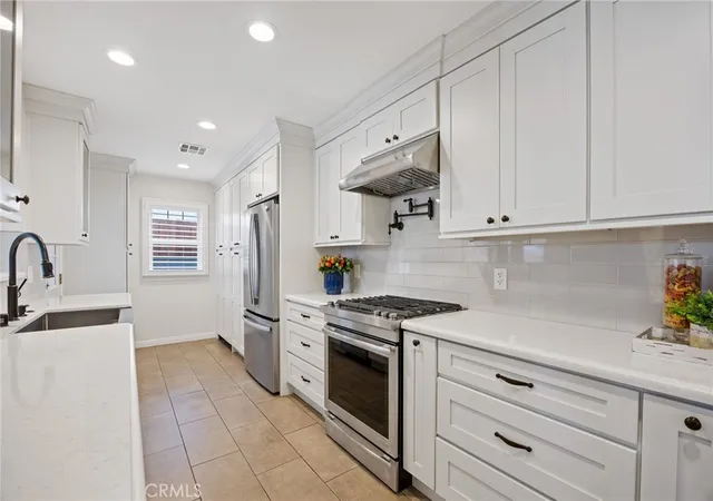 Photo 3 of Single family home for sale at 6459 Aldea Ave, Van Nuys, CA 91406 | MLS# SR26192956 | Listing updated on 2026-10-03