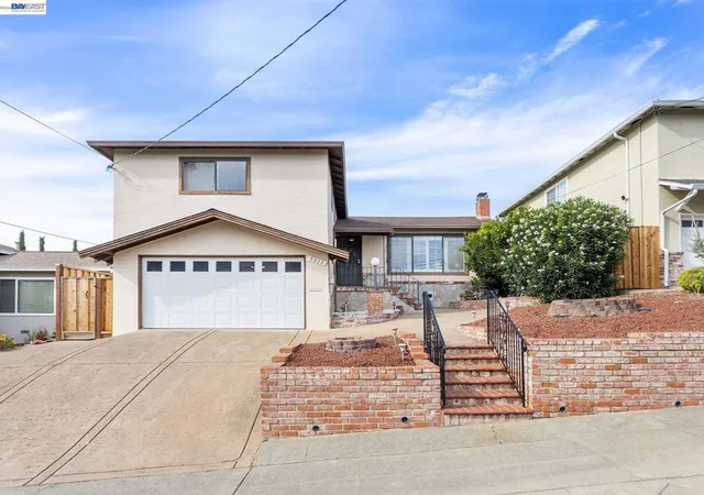 Photo 1 of Sale Pending at 5012 Proctor Rd, Castro Valley, CA 94546 | MLS# 41147755 | Listing updated on 2026-09-23
