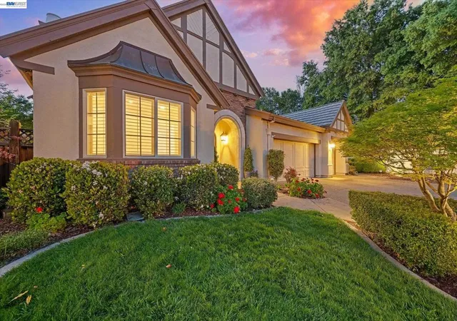 Photo 3 of Single family home for sale at 2270 Doccia Ct, Pleasanton, CA 94566 | MLS# 41147758 | Listing updated on 2026-09-30