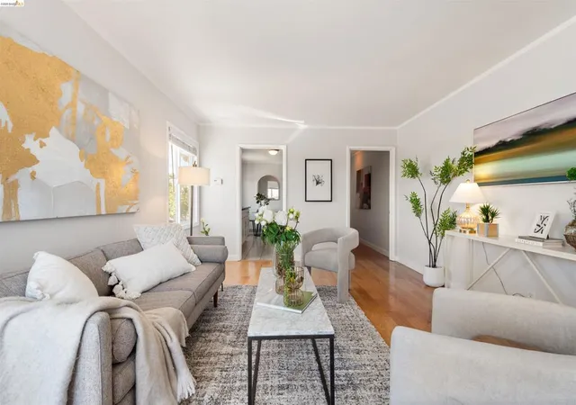 Photo 2 of Sale Pending at 2907 55th Avenue, Oakland, CA 94605 | MLS# 41147764 | Listing updated on 2026-09-24