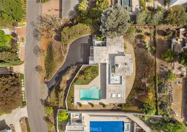 Photo 3 of Single family home for sale at 1142 Ronda, Manhattan Beach, CA 90266 | MLS# SB26196641 | Listing updated on 2026-09-27
