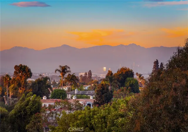 Photo 3 of Single family home for sale at 1142 Ronda, Manhattan Beach, CA 90266 | MLS# SB26196641 | Listing updated on 2026-09-27