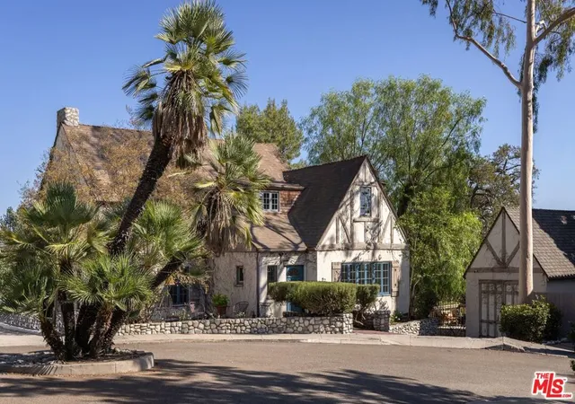 Photo 2 of Sale Pending at 92 Grace Ter, Pasadena, CA 91105 | MLS# 26985637 | Listing updated on 2026-10-06