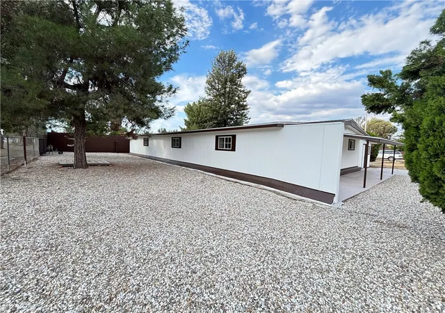 Photo 3 of Manufactured home for sale at 20726 Grand Ave, Wildomar, CA 92595 | MLS# SW26198645 | Listing updated on 2026-09-14