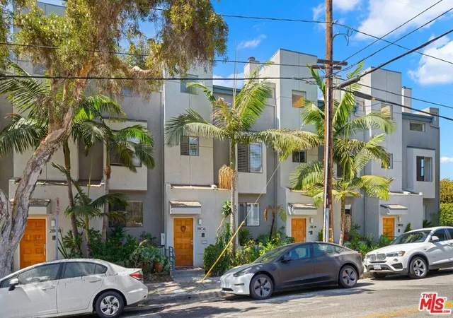 Photo 17 of Condo for sale at 2806 6th Street, Santa Monica, CA 90405 | MLS# 26986089 | Listing updated on 2026-10-01