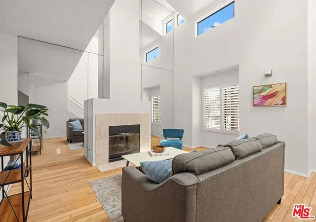 Photo 1 of Condo for sale at 2806 6th Street, Santa Monica, CA 90405 | MLS# 26986089 | Listing updated on 2026-10-01