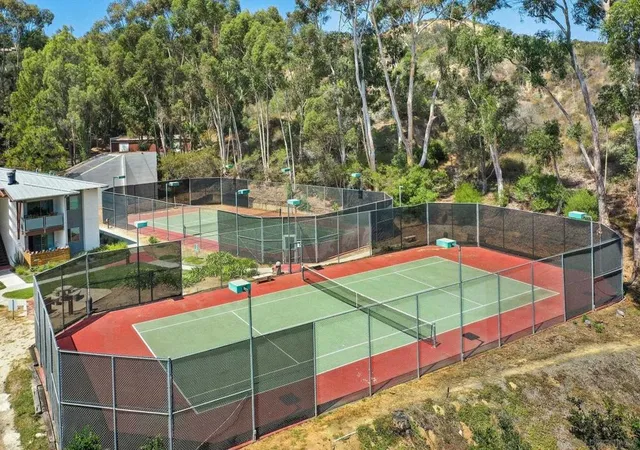 Listing Photo 2 - Condo for sale in building located at 1650 S El Camino Real, Encinitas, CA 92024 - Unit #102