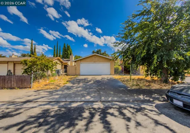 Photo 1 of Multi family home for sale at 2646 Plantation Pl, Stockton, CA 95209 | MLS# 41147845 | Listing updated on 2026-09-17
