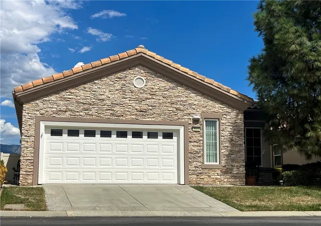 Photo 1 of Sale Pending at 512 Brooklawn, Banning, CA 92220 | MLS# CV26197274 | Listing updated on 2026-10-06