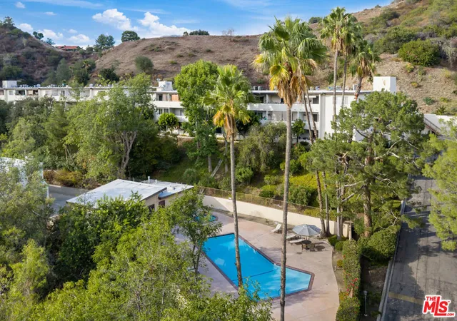 Condo for sale at 1935 Alpha Rd #323, Glendale, CA 91208 | MLS# 26971109
