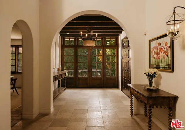 Photo 2 of Mansion for sale at 124 N Woodburn Dr, Los Angeles, CA 90049 | MLS# 26986085 | Listing updated on 2026-09-18