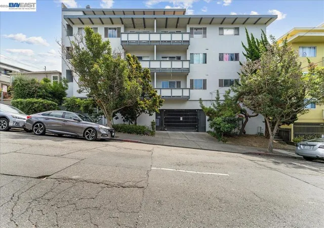 Photo 2 of Condo for sale at 3768 Harrison St #101, Oakland, CA 94611 | MLS# 41147852 | Listing updated on 2026-09-14