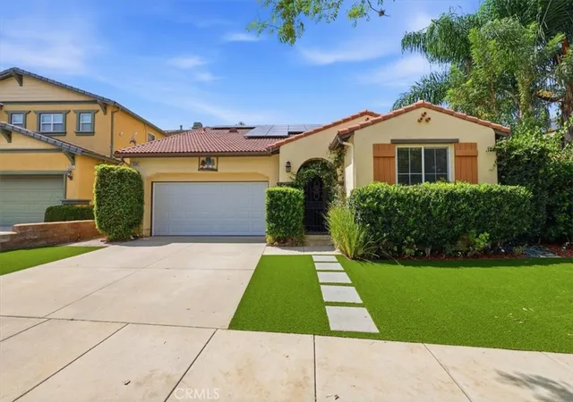 Photo 3 of Single family home for sale at 25241 Pacific Crst, Corona, CA 92883 | MLS# IG26198564 | Listing updated on 2026-09-14