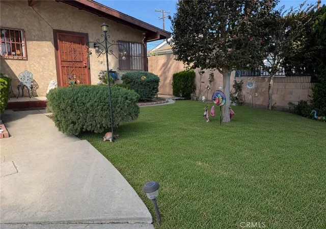 Photo 3 of Single family home for sale at 21007 Violeta, Lakewood, CA 90715 | MLS# IG26198938 | Listing updated on 2026-10-04