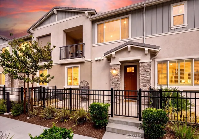 Condo for sale at 16570 Wyndham Ln #10, Fontana, CA 92336 | MLS# IV26197759
