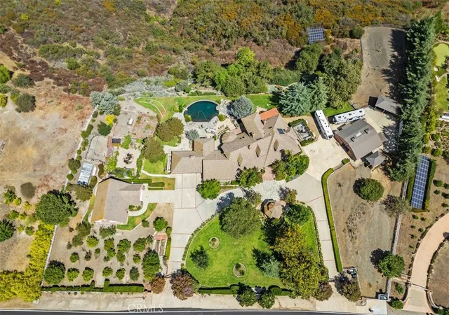 Photo 3 of Mansion for sale at 27777 Sycamore Mesa Rd, Temecula, CA 92590 | MLS# SW26189832 | Listing updated on 2026-09-15
