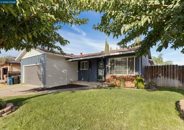 Photo 3 of Sale Pending at 2921 Rio Grande Dr, Antioch, CA 94509 | MLS# 41147884 | Listing updated on 2026-10-05