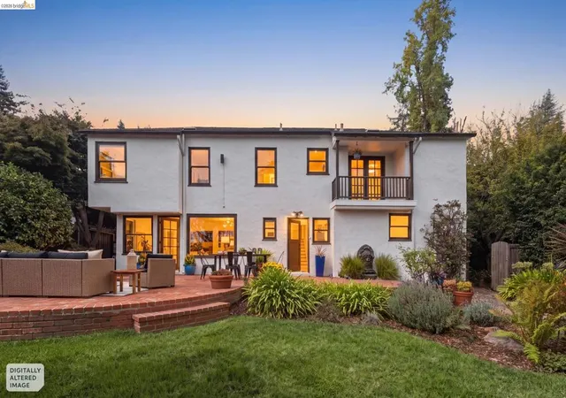 Photo 1 of Single family home for sale at 5610 Snake Rd, Oakland, CA 94611 | MLS# 41147895 | Listing updated on 2026-09-15