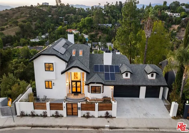 Photo 1 of Single family home for sale at 11559 Dona Teresa Dr, Studio City, CA 91604 | MLS# 26987037 | Listing updated on 2026-10-01