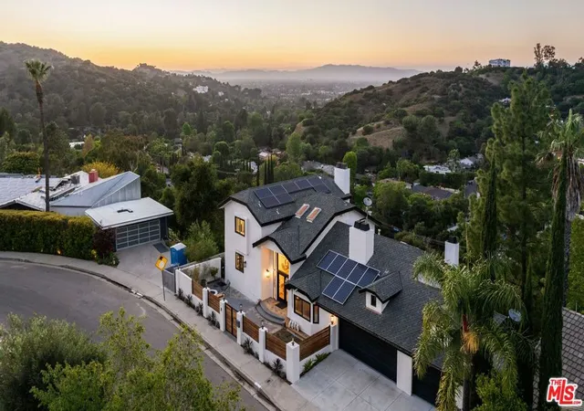 Photo 2 of Single family home for sale at 11559 Dona Teresa Dr, Studio City, CA 91604 | MLS# 26987037 | Listing updated on 2026-10-01