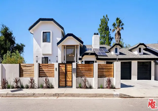 Photo 3 of Single family home for sale at 11559 Dona Teresa Dr, Studio City, CA 91604 | MLS# 26987037 | Listing updated on 2026-10-01