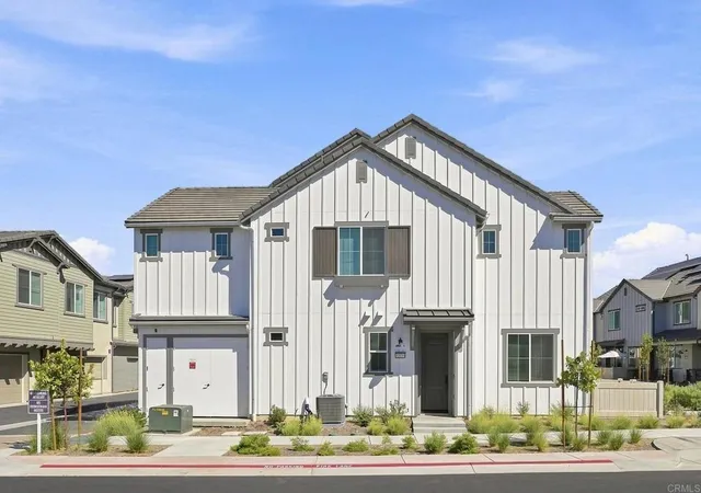 Photo 3 of Condo for sale at 32416 Brunello, Temecula, CA 92591 | MLS# NDP2608515 | Listing updated on 2026-09-14