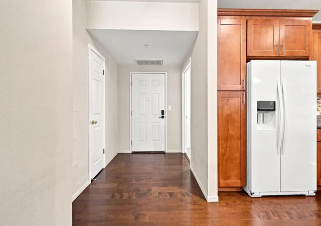 Listing Photo 4 - Condo for sale in building located at 951 S 12Th St, San Jose, CA 95112 - Unit #302