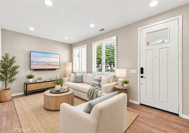 Photo 4 of Condo for sale at 23 Hoya, Rancho Mission Viejo, CA 92694 | MLS# OC26198548 | Listing updated on 2026-09-15