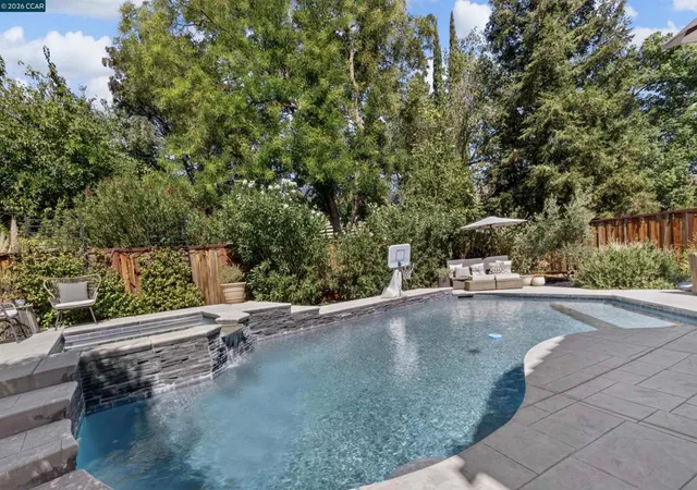 Photo 2 of Single family home for sale at 689 Summerwood Dr, Brentwood, CA 94513 | MLS# 41147934 | Listing updated on 2026-09-18